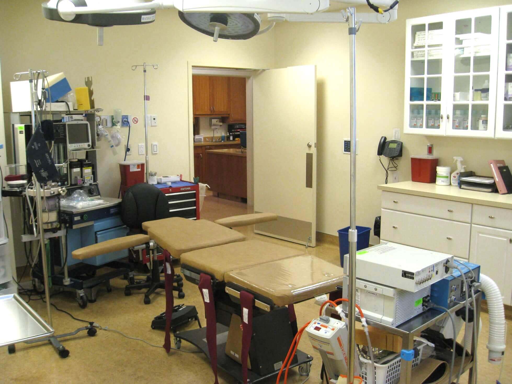 medical procedure room with medical chair
